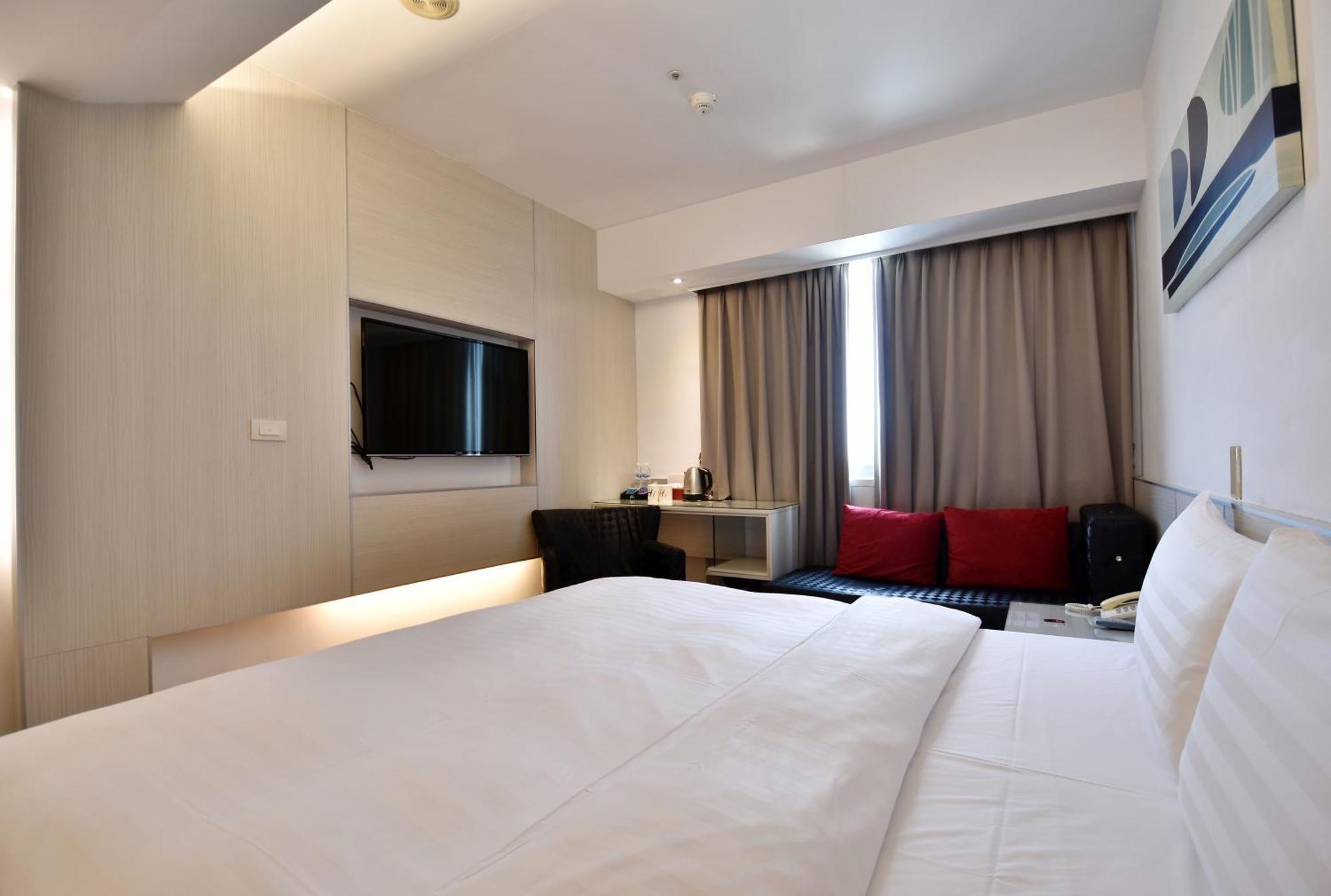 HOTEL HI - Xinmin Chiayi Eksteriør bilde